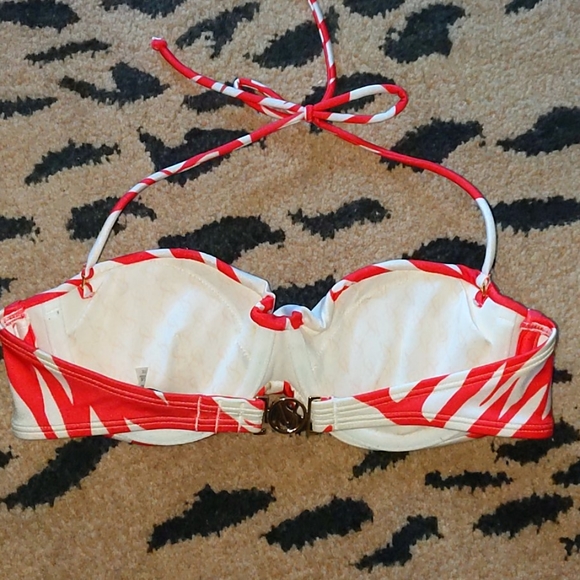 Goddess Melon Pink and White Bay Leaf bikini by VS - Picture 5 of 11